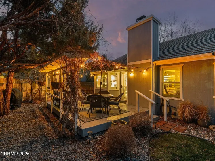 1164 Mayflower, Reno, Nevada 89509, 3 Bedrooms Bedrooms, ,2 BathroomsBathrooms,Residential,Residential,Mayflower,260002236