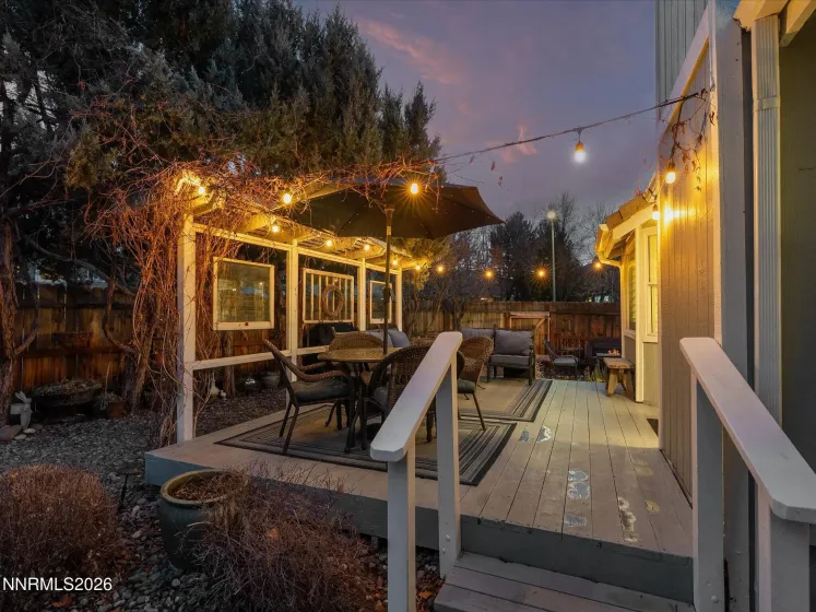 1164 Mayflower, Reno, Nevada 89509, 3 Bedrooms Bedrooms, ,2 BathroomsBathrooms,Residential,Residential,Mayflower,260002236