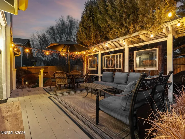 1164 Mayflower, Reno, Nevada 89509, 3 Bedrooms Bedrooms, ,2 BathroomsBathrooms,Residential,Residential,Mayflower,260002236