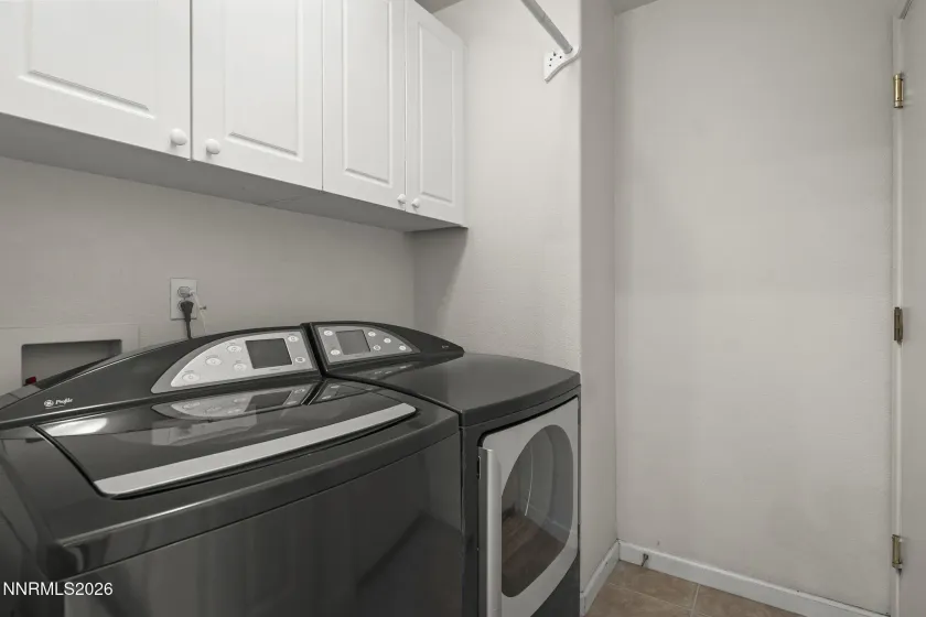 1761 River Gorge, Reno, Nevada 89521, 3 Bedrooms Bedrooms, ,2 BathroomsBathrooms,Residential,Residential,River Gorge,260002241