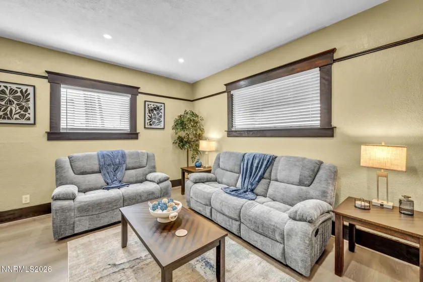 33 8th, Reno, Nevada 89503, 3 Bedrooms Bedrooms, ,2 BathroomsBathrooms,Residential Lease,Manufactured,8th,260002245