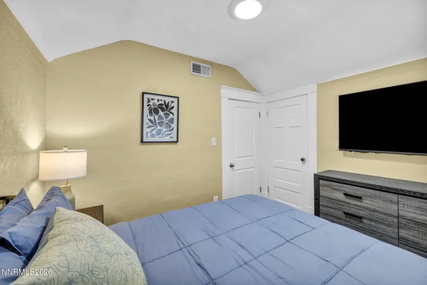 33 8th, Reno, Nevada 89503, 3 Bedrooms Bedrooms, ,2 BathroomsBathrooms,Residential Lease,Manufactured,8th,260002245