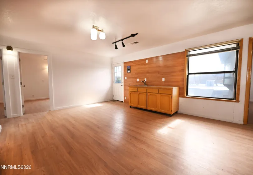 690 J, Hawthorne, Nevada 89415, 18 Bedrooms Bedrooms, ,8 BathroomsBathrooms,Residential,Residential,J,260002244