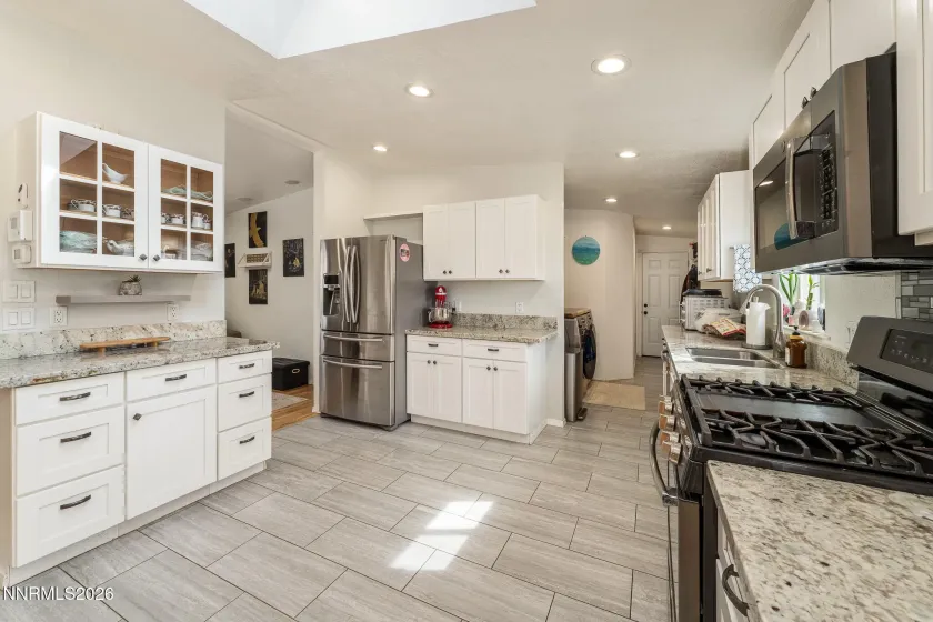 73 Rainbow, Dayton, Nevada 89403, 4 Bedrooms Bedrooms, ,2 BathroomsBathrooms,Residential,Residential,Rainbow,260002246