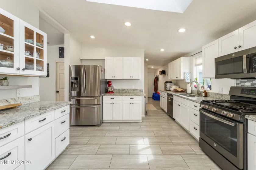 73 Rainbow, Dayton, Nevada 89403, 4 Bedrooms Bedrooms, ,2 BathroomsBathrooms,Residential,Residential,Rainbow,260002246