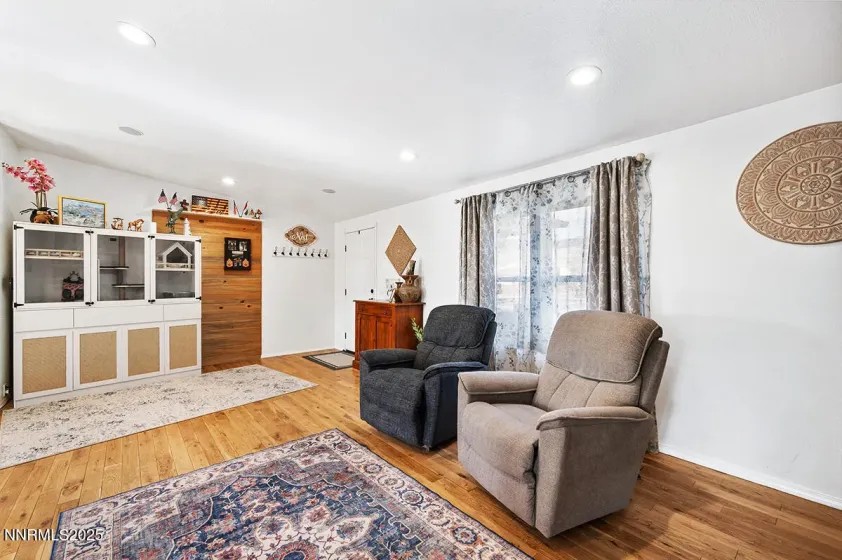 73 Rainbow, Dayton, Nevada 89403, 4 Bedrooms Bedrooms, ,2 BathroomsBathrooms,Residential,Residential,Rainbow,260002246