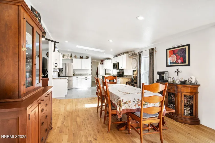 73 Rainbow, Dayton, Nevada 89403, 4 Bedrooms Bedrooms, ,2 BathroomsBathrooms,Residential,Residential,Rainbow,260002246