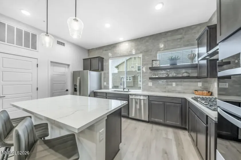 166 Rissone, Reno, Nevada 89503, 3 Bedrooms Bedrooms, ,3 BathroomsBathrooms,Residential,Residential,Rissone,260002250