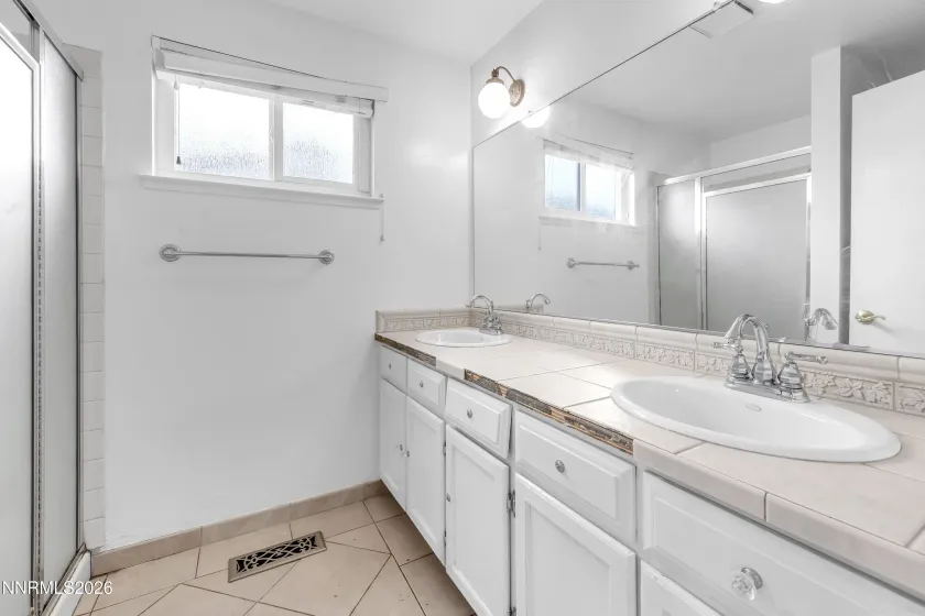 1308 Coachman, Sparks, Nevada 89434, 3 Bedrooms Bedrooms, ,2 BathroomsBathrooms,Residential,Residential,Coachman,260002255