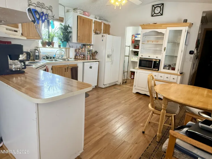 6410 Tausha, Winnemucca, Nevada 89445, 2 Bedrooms Bedrooms, ,2 BathroomsBathrooms,Residential,Residential,Tausha,260002257