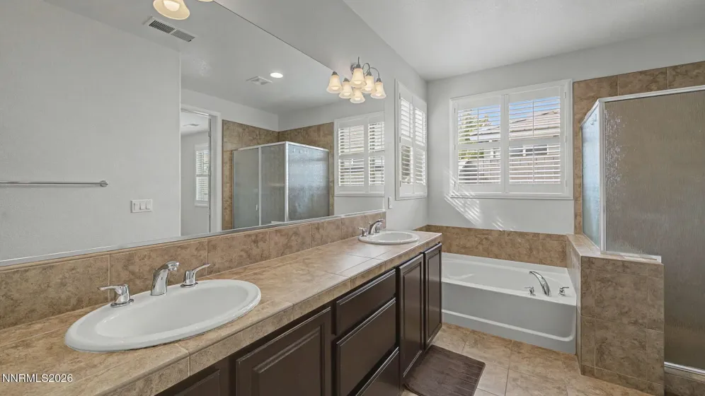 464 Merganser, Sparks, Nevada 89436, 3 Bedrooms Bedrooms, ,2 BathroomsBathrooms,Residential,Residential,Merganser,260002277