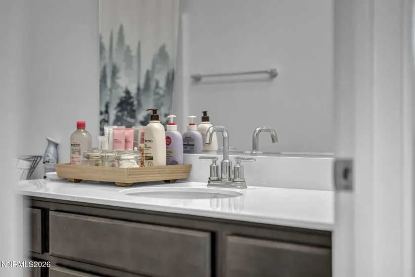 8600 Crandell, Reno, Nevada 89506, 3 Bedrooms Bedrooms, ,2 BathroomsBathrooms,Residential,Residential,Crandell,260002260