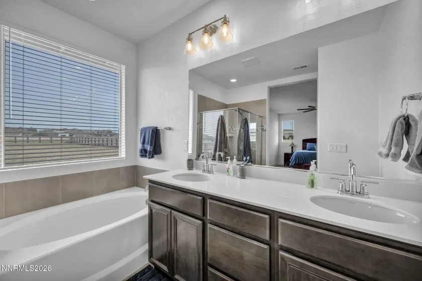 8600 Crandell, Reno, Nevada 89506, 3 Bedrooms Bedrooms, ,2 BathroomsBathrooms,Residential,Residential,Crandell,260002260