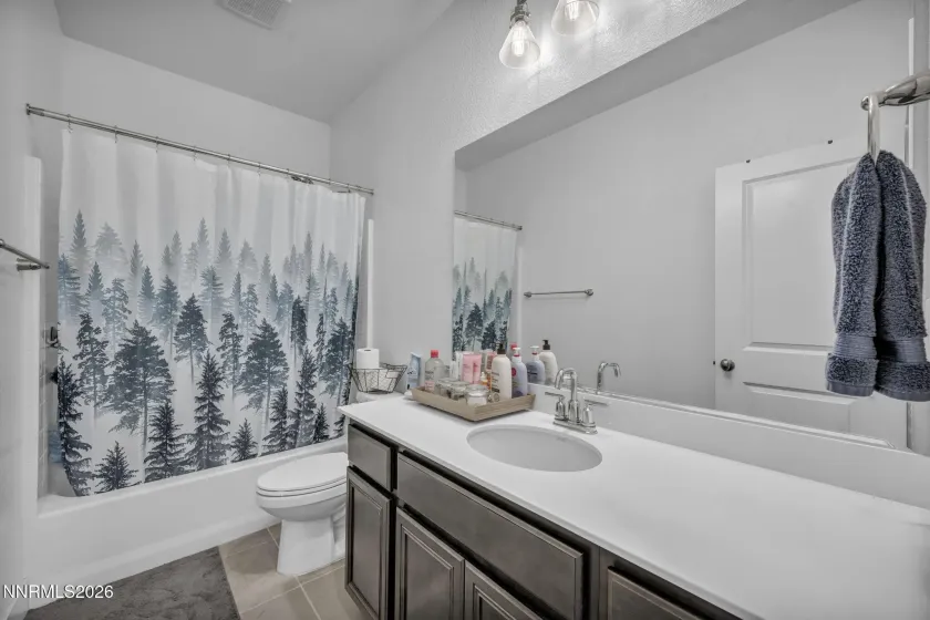 8600 Crandell, Reno, Nevada 89506, 3 Bedrooms Bedrooms, ,2 BathroomsBathrooms,Residential,Residential,Crandell,260002260