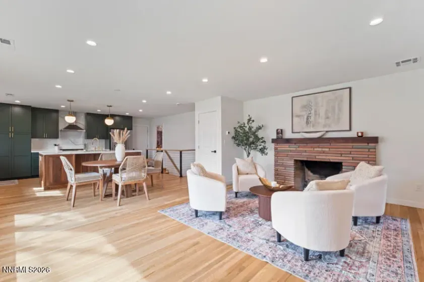 1295 Mark Twain, Reno, Nevada 89509, 4 Bedrooms Bedrooms, ,4 BathroomsBathrooms,Residential,Residential,Mark Twain,260002263