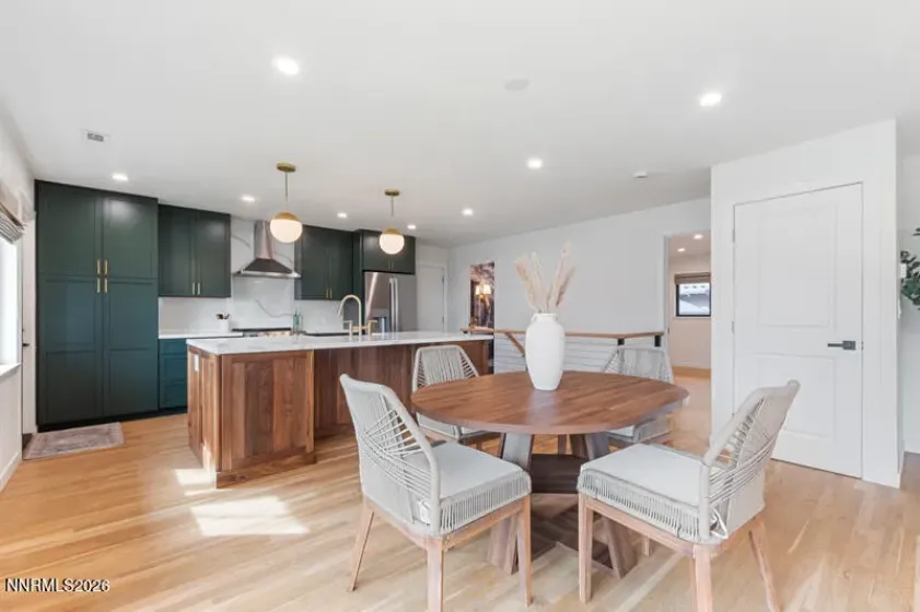 1295 Mark Twain, Reno, Nevada 89509, 4 Bedrooms Bedrooms, ,4 BathroomsBathrooms,Residential,Residential,Mark Twain,260002263