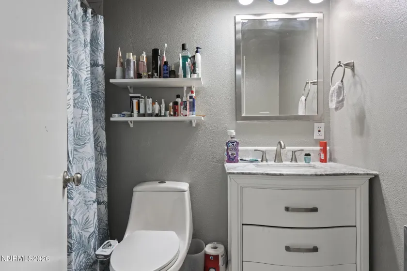 661 Oakwood, Sparks, Nevada 89431, 2 Bedrooms Bedrooms, ,1 BathroomBathrooms,Residential,Residential,Oakwood,260002272