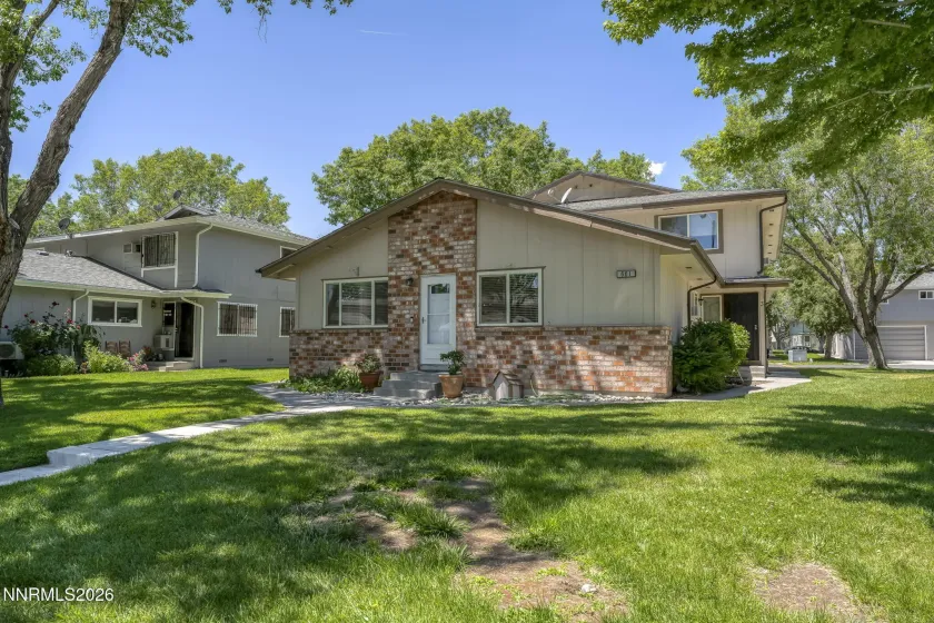 661 Oakwood, Sparks, Nevada 89431, 2 Bedrooms Bedrooms, ,1 BathroomBathrooms,Residential,Residential,Oakwood,260002272