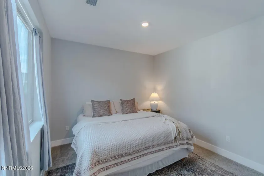 Downstairs secondary bedroom, ensuite