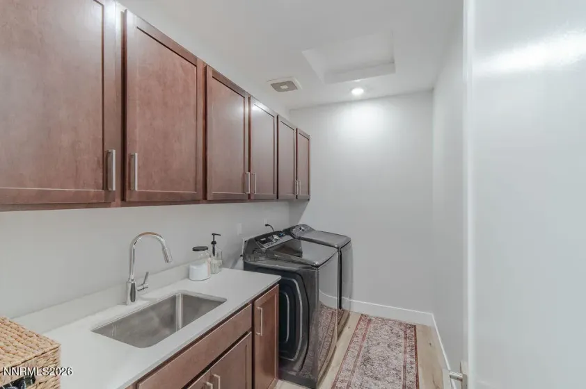 Downstairs bedroom en suite