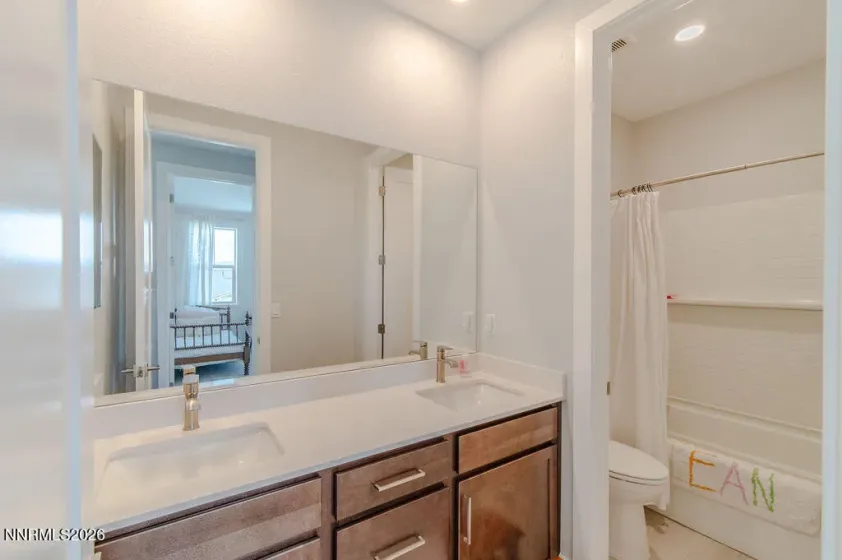 368 Porter Peak, Carson City, Nevada 89701, 4 Bedrooms Bedrooms, ,4 BathroomsBathrooms,Residential,Residential,Porter Peak,260002273