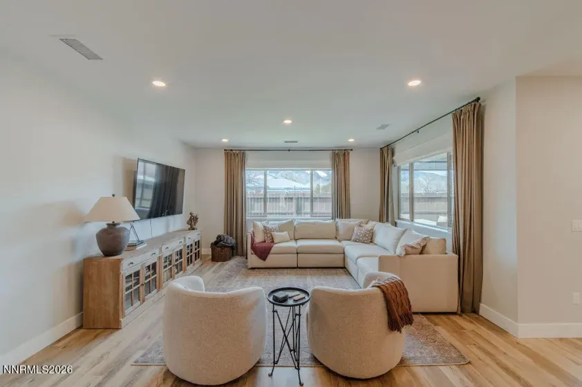 368 Porter Peak, Carson City, Nevada 89701, 4 Bedrooms Bedrooms, ,4 BathroomsBathrooms,Residential,Residential,Porter Peak,260002273