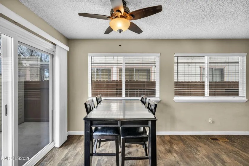 2140 Burnside, Sparks, Nevada 89434, 3 Bedrooms Bedrooms, ,3 BathroomsBathrooms,Residential,Residential,Burnside,260002275