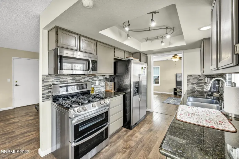 2140 Burnside, Sparks, Nevada 89434, 3 Bedrooms Bedrooms, ,3 BathroomsBathrooms,Residential,Residential,Burnside,260002275