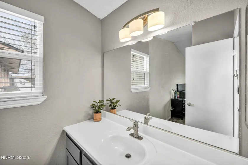 2140 Burnside, Sparks, Nevada 89434, 3 Bedrooms Bedrooms, ,3 BathroomsBathrooms,Residential,Residential,Burnside,260002275