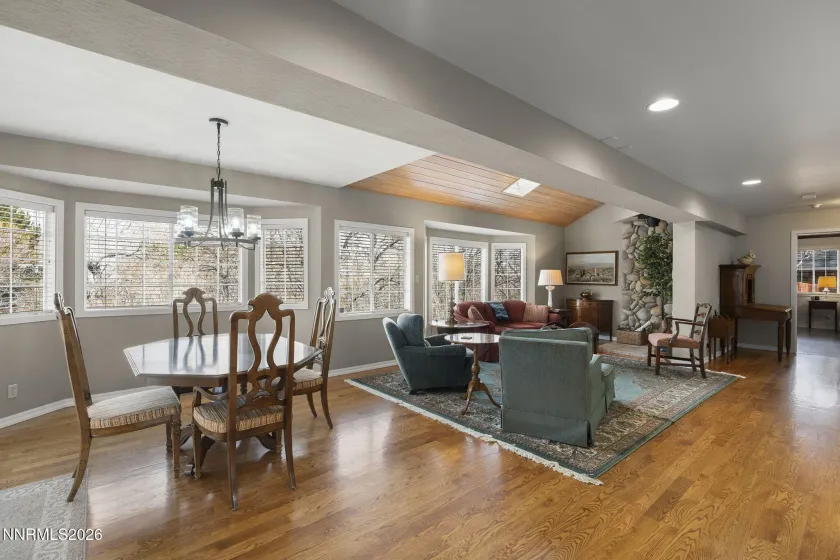 2303 Queen Anne, Reno, Nevada 89509, 4 Bedrooms Bedrooms, ,3 BathroomsBathrooms,Residential,Residential,Queen Anne,260002287