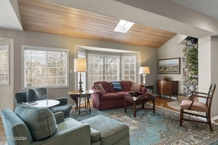 2303 Queen Anne, Reno, Nevada 89509, 4 Bedrooms Bedrooms, ,3 BathroomsBathrooms,Residential,Residential,Queen Anne,260002287