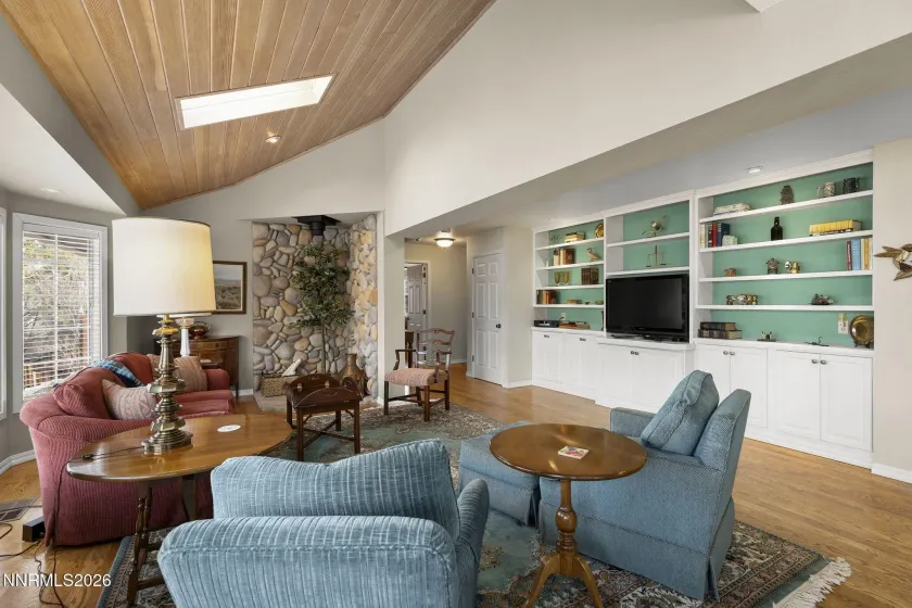 2303 Queen Anne, Reno, Nevada 89509, 4 Bedrooms Bedrooms, ,3 BathroomsBathrooms,Residential,Residential,Queen Anne,260002287