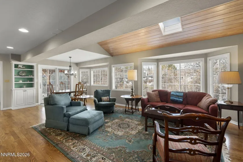 2303 Queen Anne, Reno, Nevada 89509, 4 Bedrooms Bedrooms, ,3 BathroomsBathrooms,Residential,Residential,Queen Anne,260002287