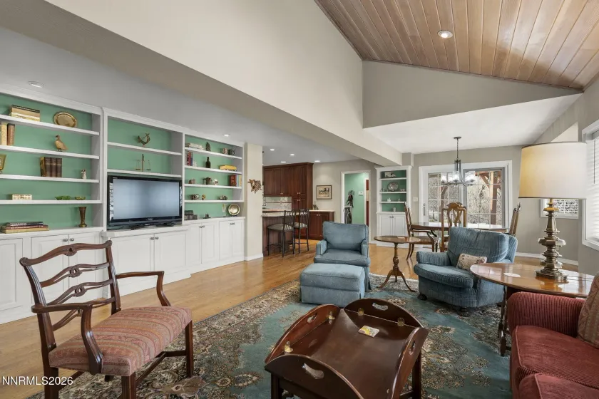 2303 Queen Anne, Reno, Nevada 89509, 4 Bedrooms Bedrooms, ,3 BathroomsBathrooms,Residential,Residential,Queen Anne,260002287