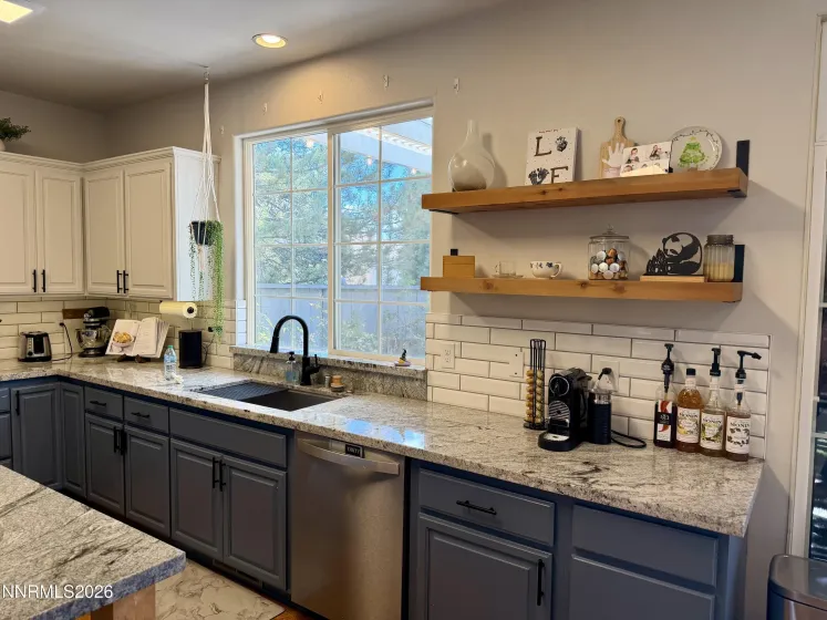 2199 Lucca, Sparks, Nevada 89434, 4 Bedrooms Bedrooms, ,3 BathroomsBathrooms,Residential,Residential,Lucca,260002291