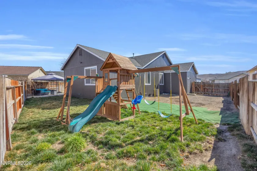 1982 Rawles, Fernley, Nevada 89408, 4 Bedrooms Bedrooms, ,2 BathroomsBathrooms,Residential,Residential,Rawles,260002297