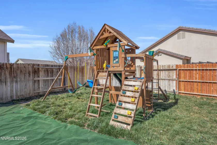 1982 Rawles, Fernley, Nevada 89408, 4 Bedrooms Bedrooms, ,2 BathroomsBathrooms,Residential,Residential,Rawles,260002297