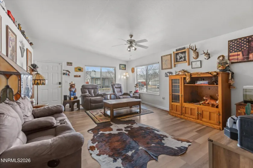 17533 Javalina, Reno, Nevada 89508, 3 Bedrooms Bedrooms, ,2 BathroomsBathrooms,Residential,Residential,Javalina,260002298