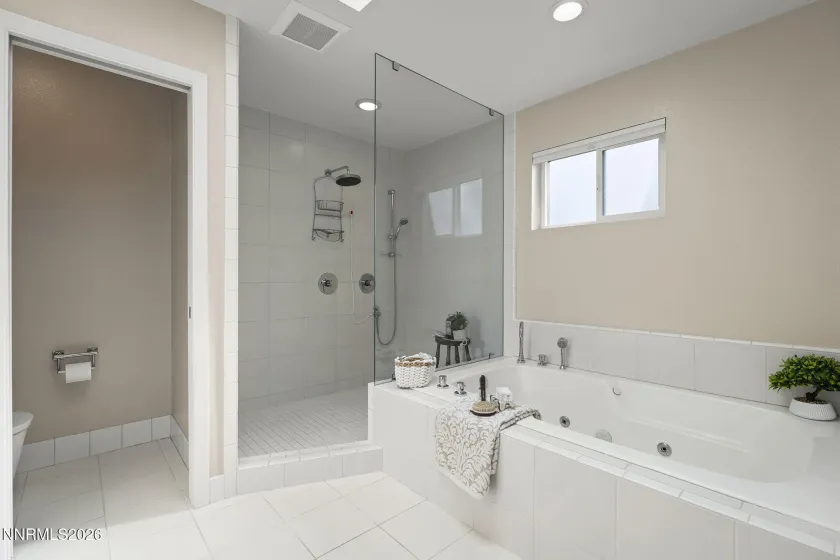 2630 Rockview, Reno, Nevada 89519, 3 Bedrooms Bedrooms, ,3 BathroomsBathrooms,Residential,Residential,Rockview,260002301