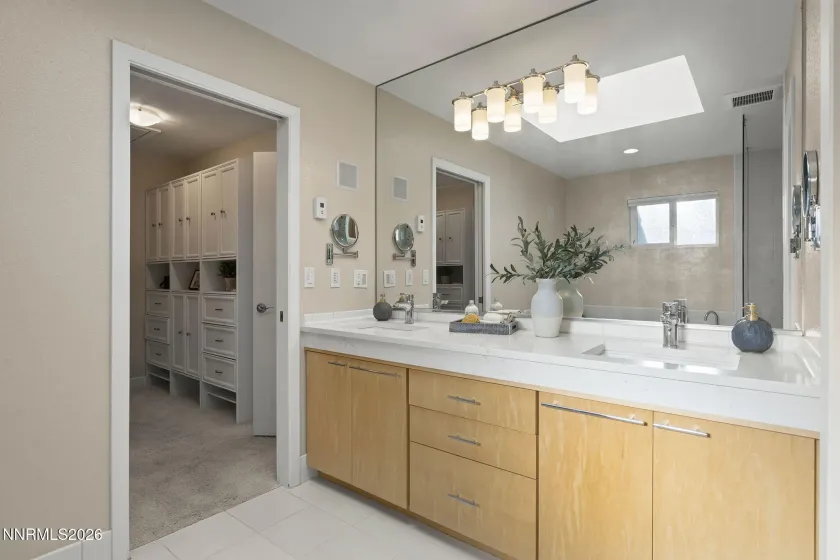 2630 Rockview, Reno, Nevada 89519, 3 Bedrooms Bedrooms, ,3 BathroomsBathrooms,Residential,Residential,Rockview,260002301