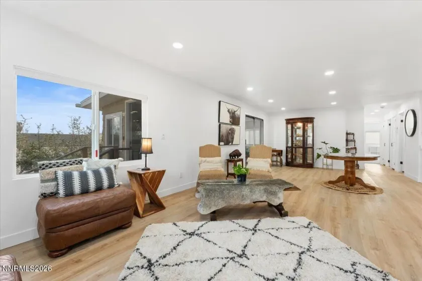 384 Loster, Sun Valley, Nevada 89433, 3 Bedrooms Bedrooms, ,2 BathroomsBathrooms,Residential,Residential,Loster,260002302