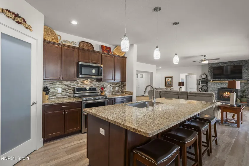 404 Chianti, Dayton, Nevada 89403, 3 Bedrooms Bedrooms, ,2 BathroomsBathrooms,Residential,Residential,Chianti,260002303