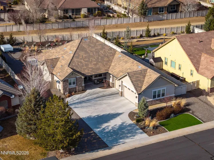 404 Chianti, Dayton, Nevada 89403, 3 Bedrooms Bedrooms, ,2 BathroomsBathrooms,Residential,Residential,Chianti,260002303