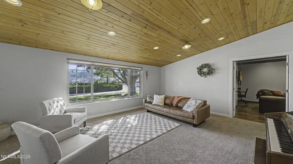 10585 Silver Knolls, Reno, Nevada 89508, 3 Bedrooms Bedrooms, ,2 BathroomsBathrooms,Residential,Residential,Silver Knolls,260002304