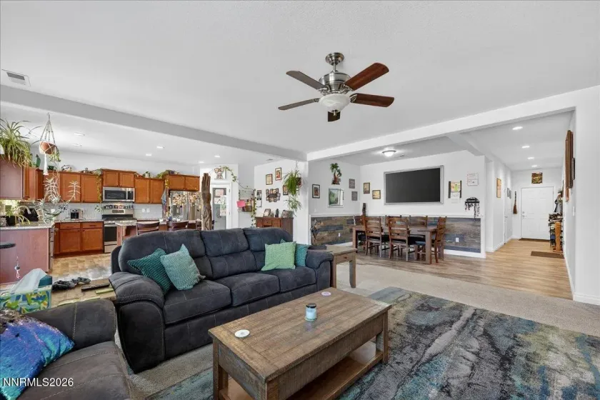 18753 Rye Patch, Reno, Nevada 89508, 4 Bedrooms Bedrooms, ,3 BathroomsBathrooms,Residential,Residential,Rye Patch,260002306