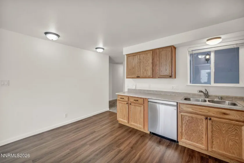 2945 Santa Ana, Reno, Nevada 89502, 3 Bedrooms Bedrooms, ,2 BathroomsBathrooms,Residential,Residential,Santa Ana,260002310