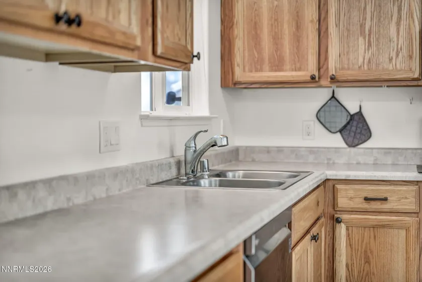 2945 Santa Ana, Reno, Nevada 89502, 3 Bedrooms Bedrooms, ,2 BathroomsBathrooms,Residential,Residential,Santa Ana,260002310