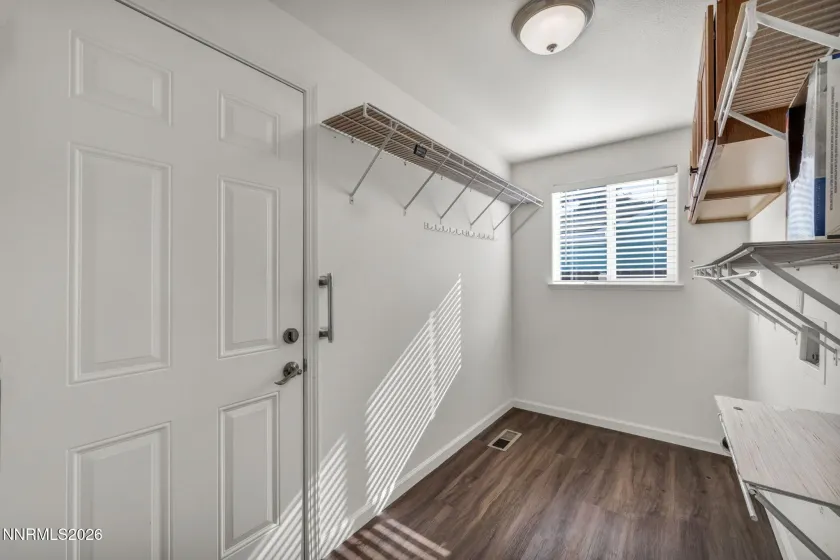 2945 Santa Ana, Reno, Nevada 89502, 3 Bedrooms Bedrooms, ,2 BathroomsBathrooms,Residential,Residential,Santa Ana,260002310