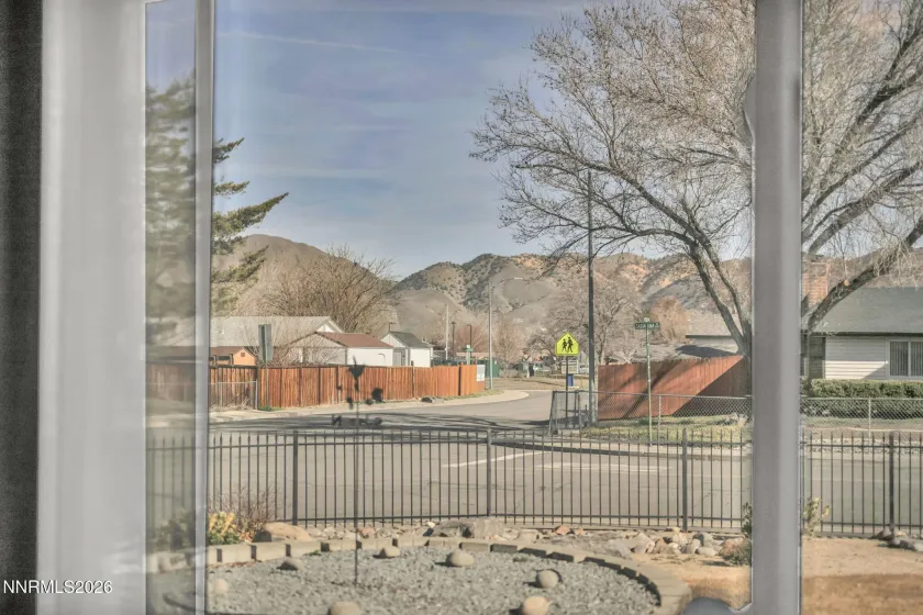 2945 Santa Ana, Reno, Nevada 89502, 3 Bedrooms Bedrooms, ,2 BathroomsBathrooms,Residential,Residential,Santa Ana,260002310