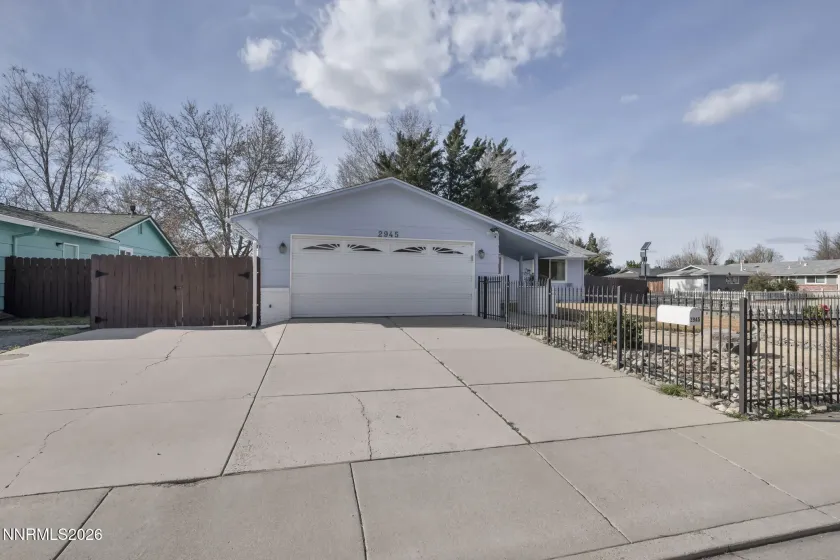 2945 Santa Ana, Reno, Nevada 89502, 3 Bedrooms Bedrooms, ,2 BathroomsBathrooms,Residential,Residential,Santa Ana,260002310